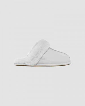 Kapcie UGG Scuffette II Dziecięce Białe | PLT8533C